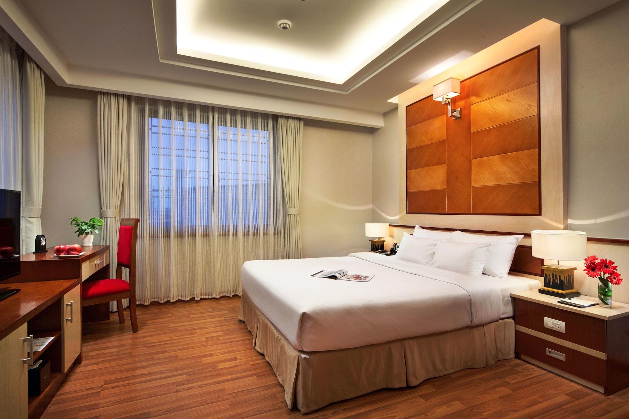 Luxeden Hotel Hanoi Exterior photo
