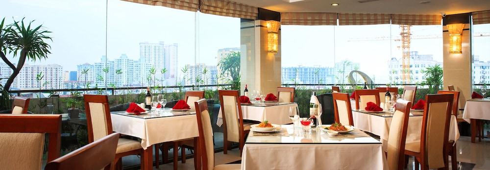 Luxeden Hotel Hanoi Exterior photo
