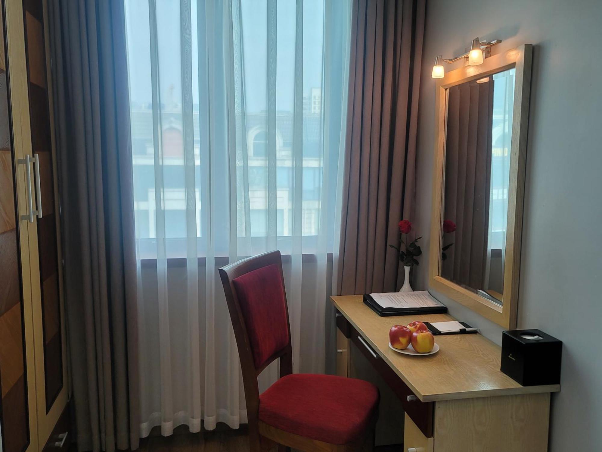 Luxeden Hotel Hanoi Exterior photo