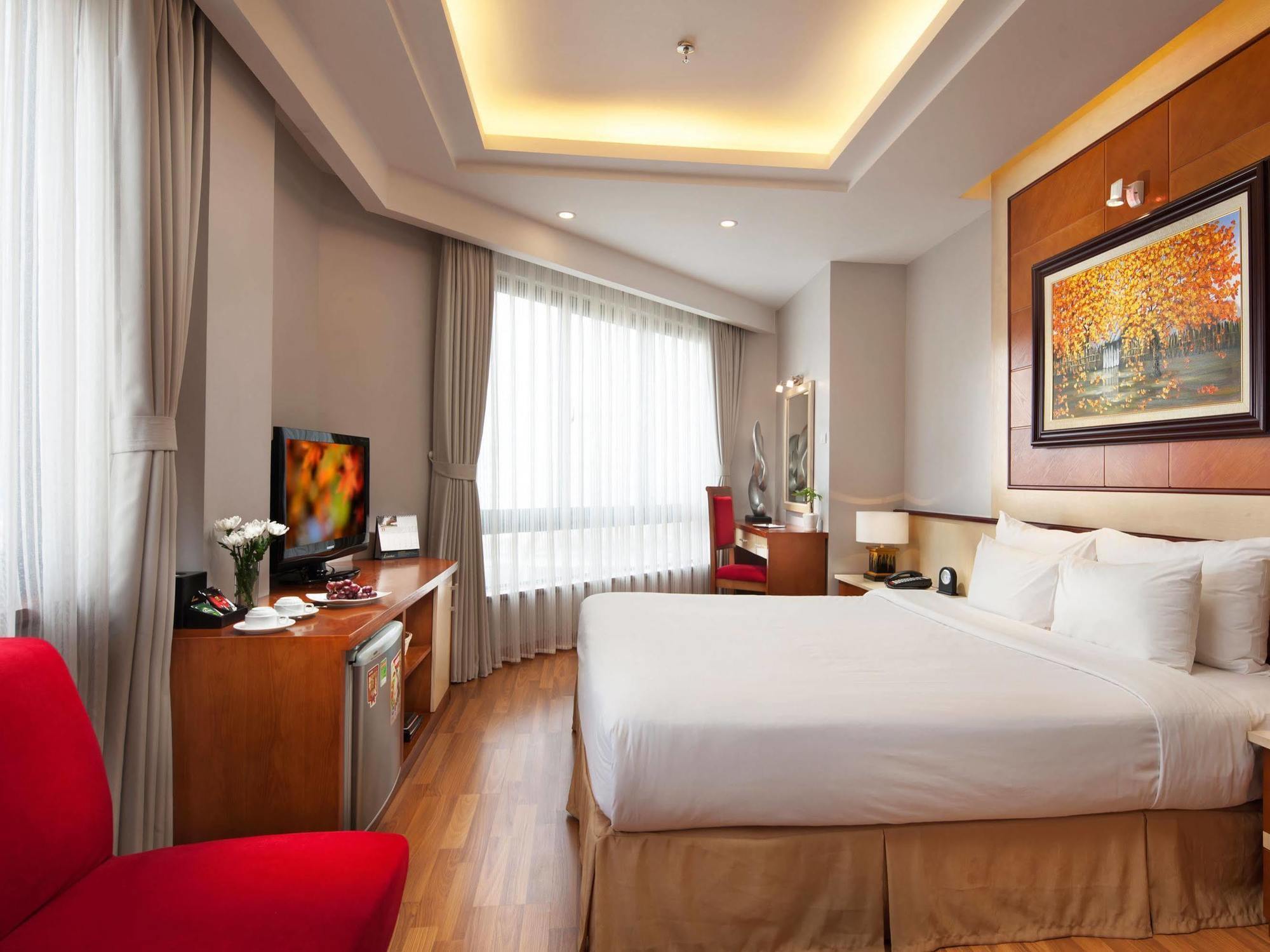 Luxeden Hotel Hanoi Exterior photo